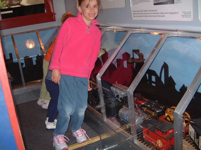 2002/03(Mar)/03(Dan-Visits)/640x480_2002-03-26-17-Dans-Visit.JPG