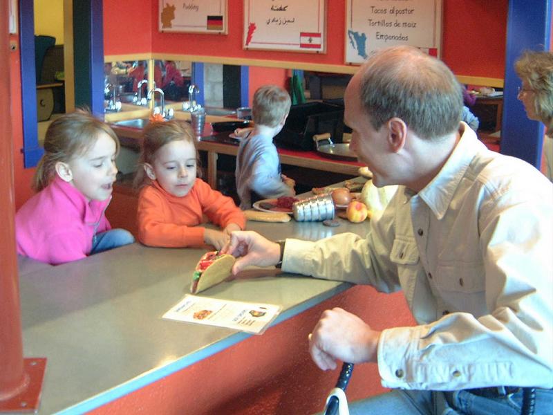 2002/03(Mar)/03(Dan-Visits)/800x600_2002-03-26-09-Dans-Visit.JPG
