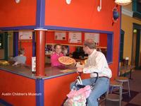 2002-03-26-08-Pizza-Time-Museum.JPG
