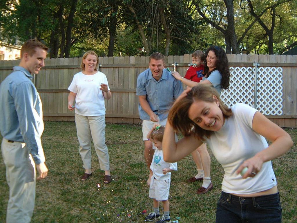2002/03(Mar)/04(Easter)/1024x768_2002-03-31-24-Easter.JPG