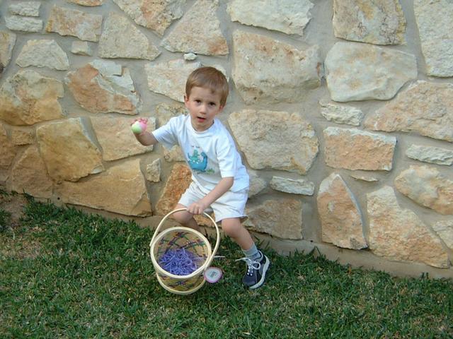 2002/03(Mar)/04(Easter)/640x480_2002-03-31-15-Easter.JPG