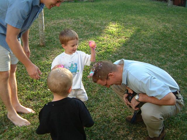 2002/03(Mar)/04(Easter)/640x480_2002-03-31-25-Easter.JPG