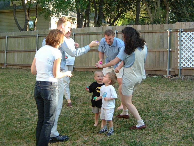 2002/03(Mar)/04(Easter)/800x600_2002-03-31-23-Easter.JPG