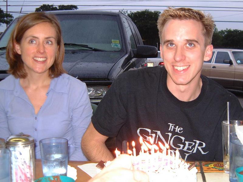 2002/04(April)/02(Josh-26th-BDay)/800x600_2002-04-25-06-Josh-26th-BDay.JPG