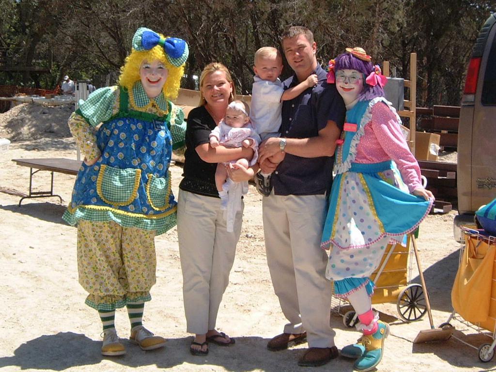 2002/05(May)/02(Church-Picnic)/1024x768_2002-05-19-14-Mass-New-Building-Site.JPG
