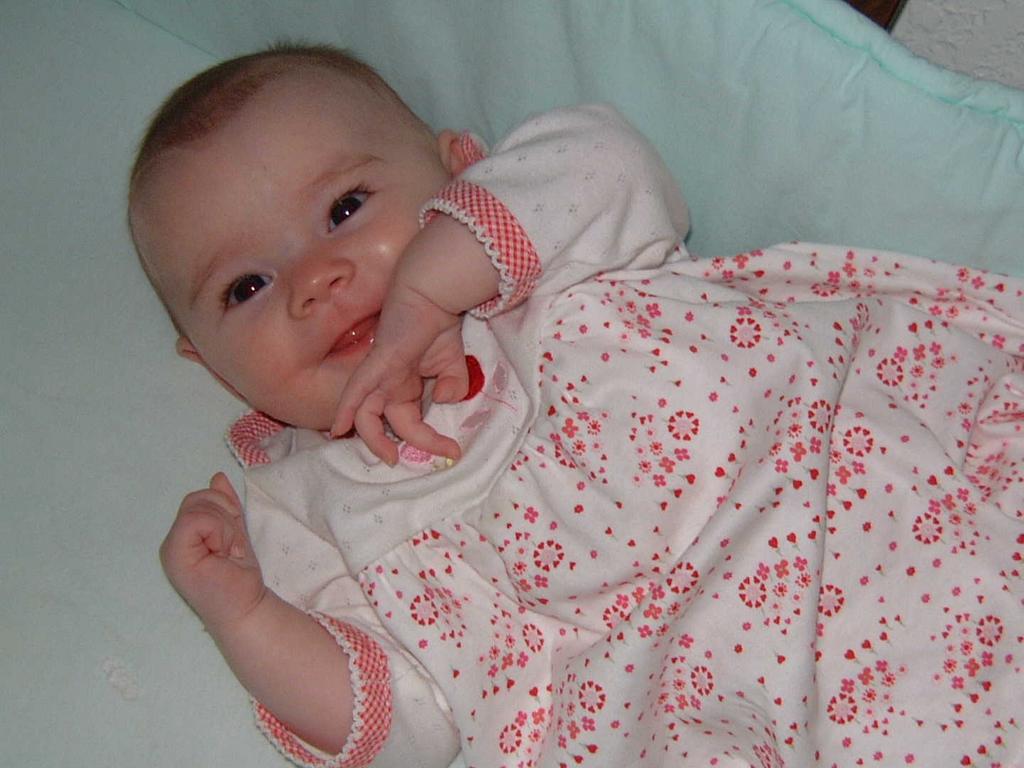 2002/05(May)/02(Church-Picnic)/1024x768_2002-05-19-17-Kyla-3-months.JPG
