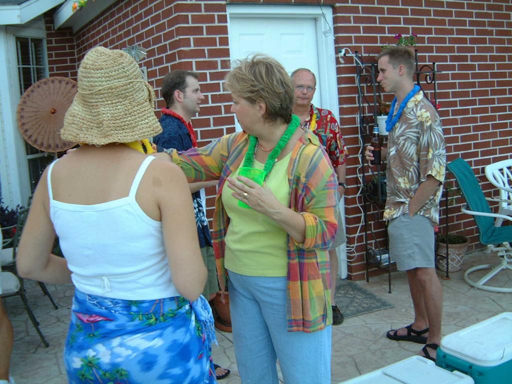 2002/08(August)/02(Shower-Josh-Heather)/1024x768_2002-08-17-14-Shower.JPG