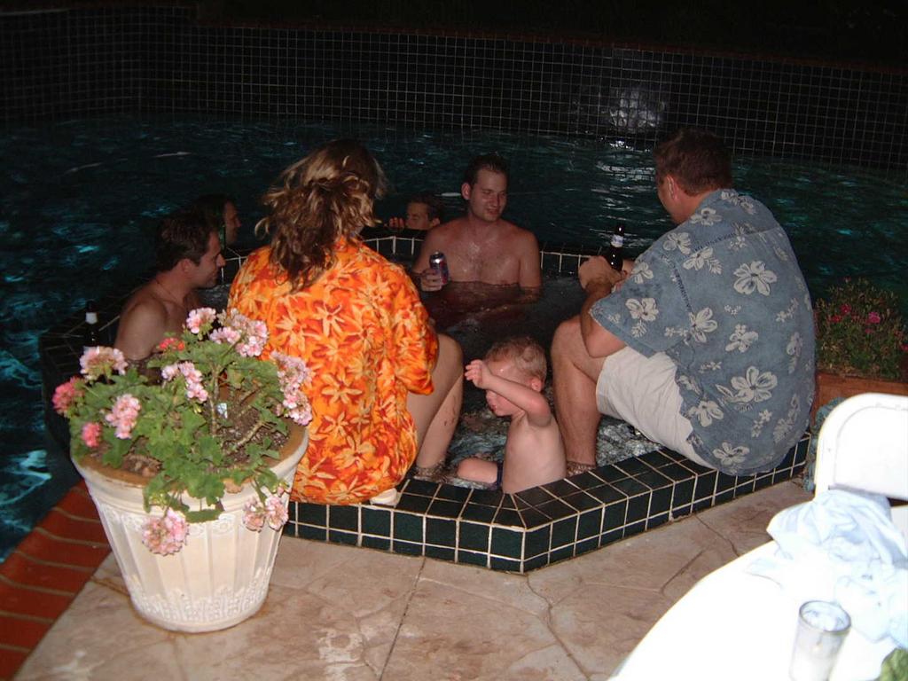 2002/08(August)/02(Shower-Josh-Heather)/1024x768_2002-08-17-44-Shower.JPG