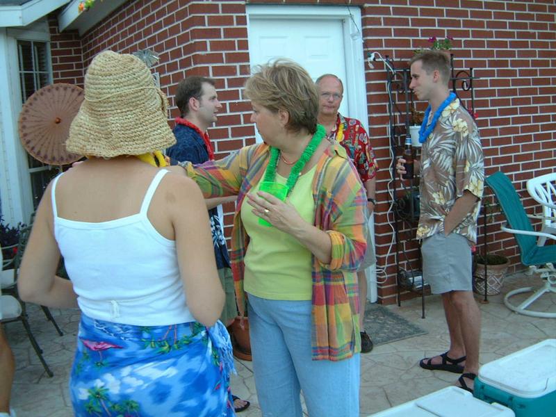 2002/08(August)/02(Shower-Josh-Heather)/800x600_2002-08-17-14-Shower.JPG