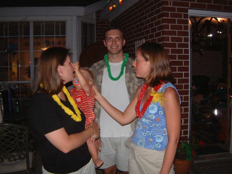 2002/08(August)/02(Shower-Josh-Heather)/800x600_2002-08-17-30-Shower.JPG