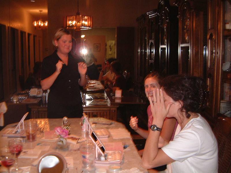 2002/08(August)/04(Mary_Kay)/800x600_2002-08-27-2-MaryKay.JPG