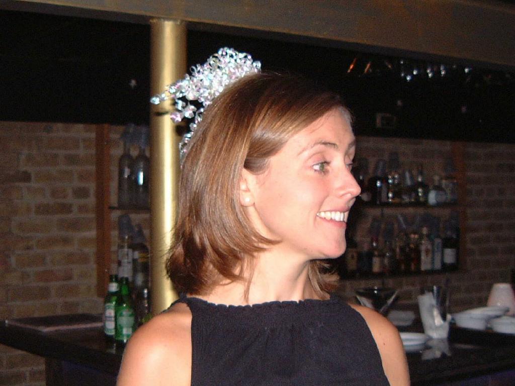 2002/09(Sept)/01(shower)/1024x768_2002-09-06-21-Shower.JPG