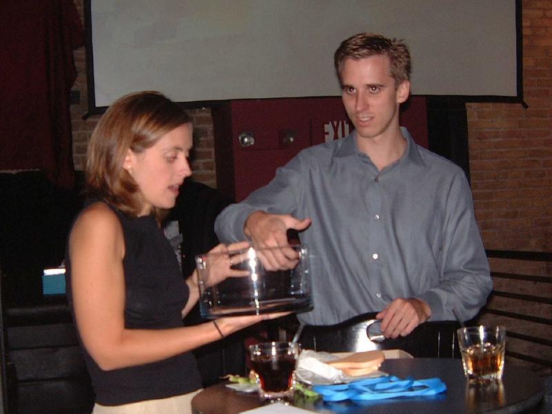 2002/09(Sept)/01(shower)/800x600_2002-09-06-10-Shower.JPG
