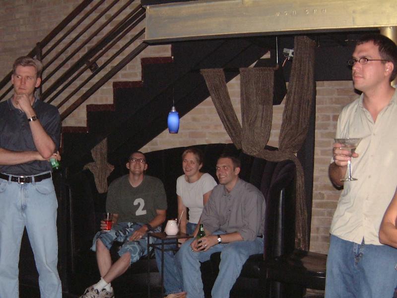 2002/09(Sept)/01(shower)/800x600_2002-09-06-12-Shower.JPG