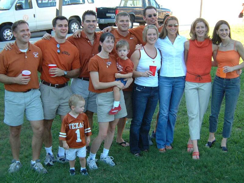 2002/09(Sept)/02(Tailgate)/800x600_2002-09-21-12-TX-Tailgaters.JPG