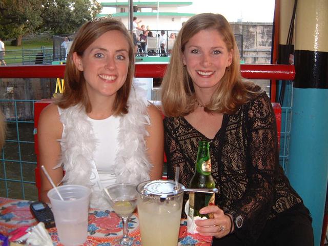 2002/09(Sept)/03(Bachelorette)/640x480_2002-09-28-05-Heather-Bachelorette-Austin.JPG