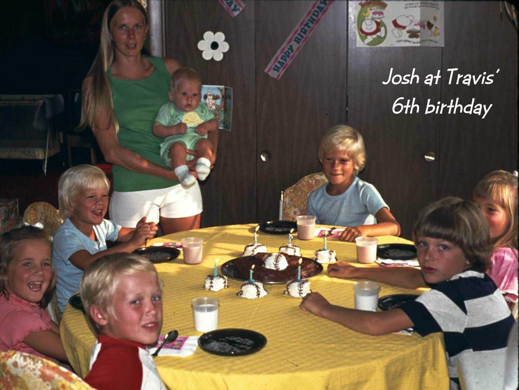2002/10(Oct)/02(Josh-Child)/1024x768_1976-08-4-Baby-Josh.JPG