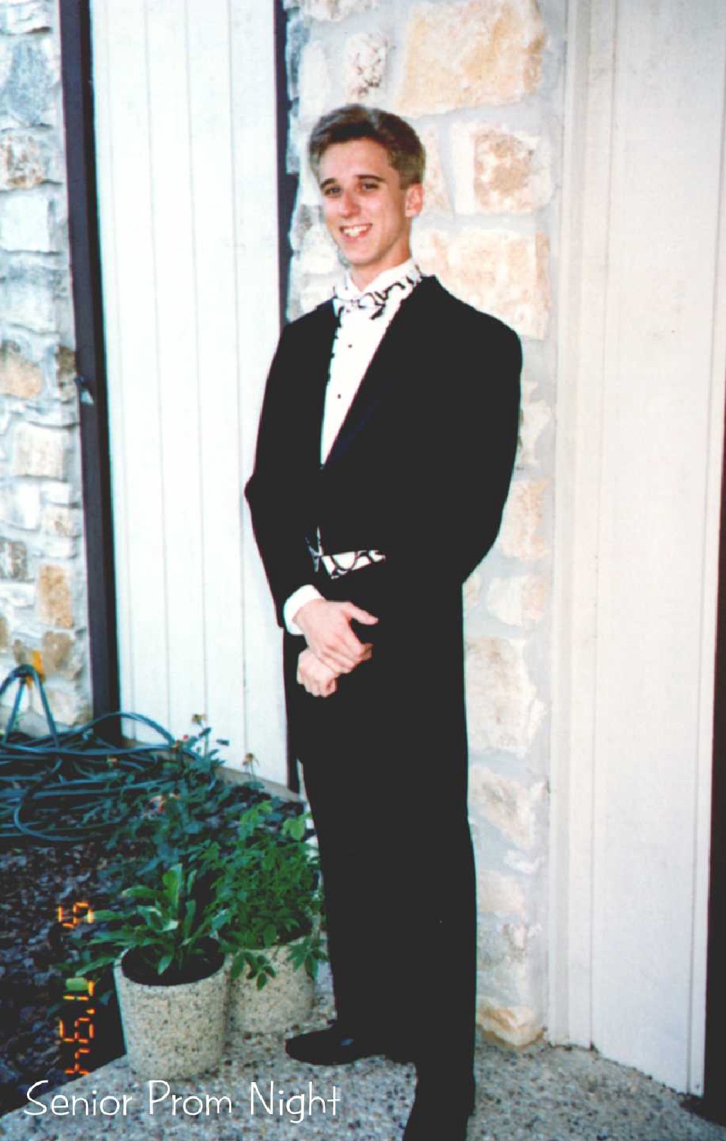 2002/10(Oct)/02(Josh-Child)/1024x768_1994-05-07-Sr-Prom-Josh.jpg