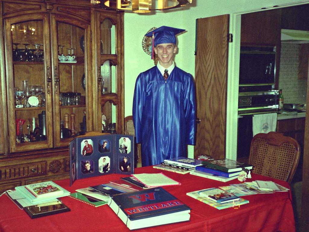 1994-06-GRADUATION-JOSH0301.jpg