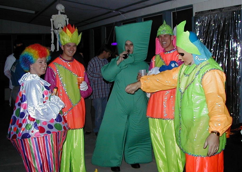 1999-10-31-12HalloweenGroup.jpg