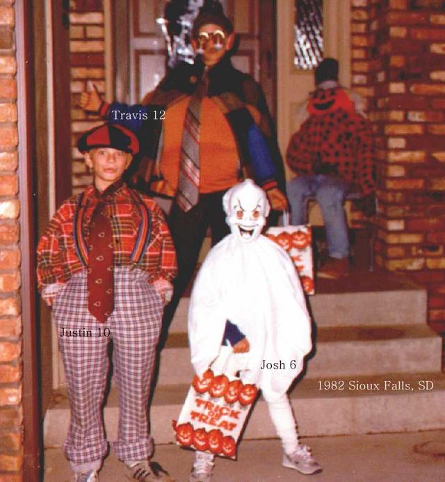 1982-10-31-Halloween.jpg