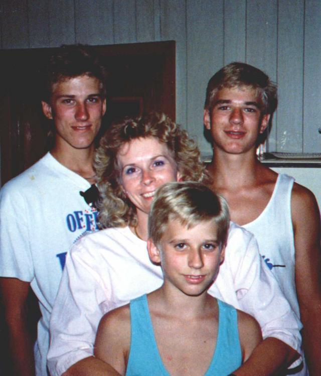 1988-06-Janeen-3-Sons.jpg