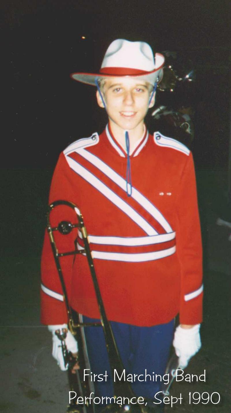2002/10(Oct)/02(Josh-Child)/800x600_1990-09-Josh-Bank-Uniform.jpg
