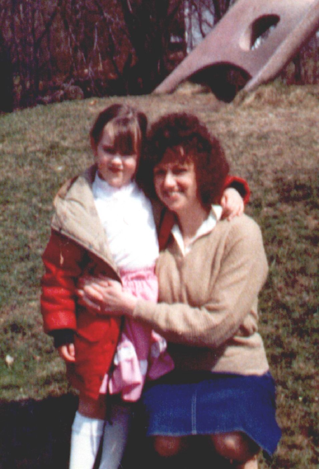 2002/10(Oct)/03(Heather-Child)/1024x768_1983-Heather-6th-BD-Mom.JPG