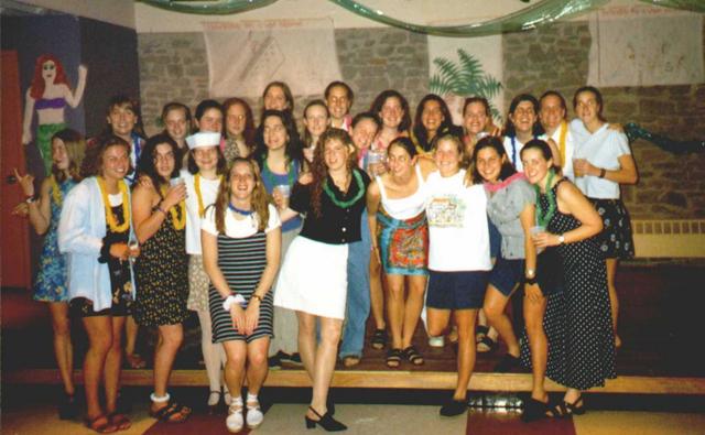 2002/10(Oct)/03(Heather-Child)/640x480_1996-05-Spring-Pledge-Class.jpg