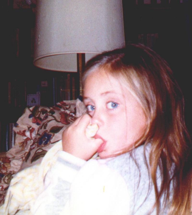 2002/10(Oct)/03(Heather-Child)/800x600_1982-Heather-thumb-18.JPG