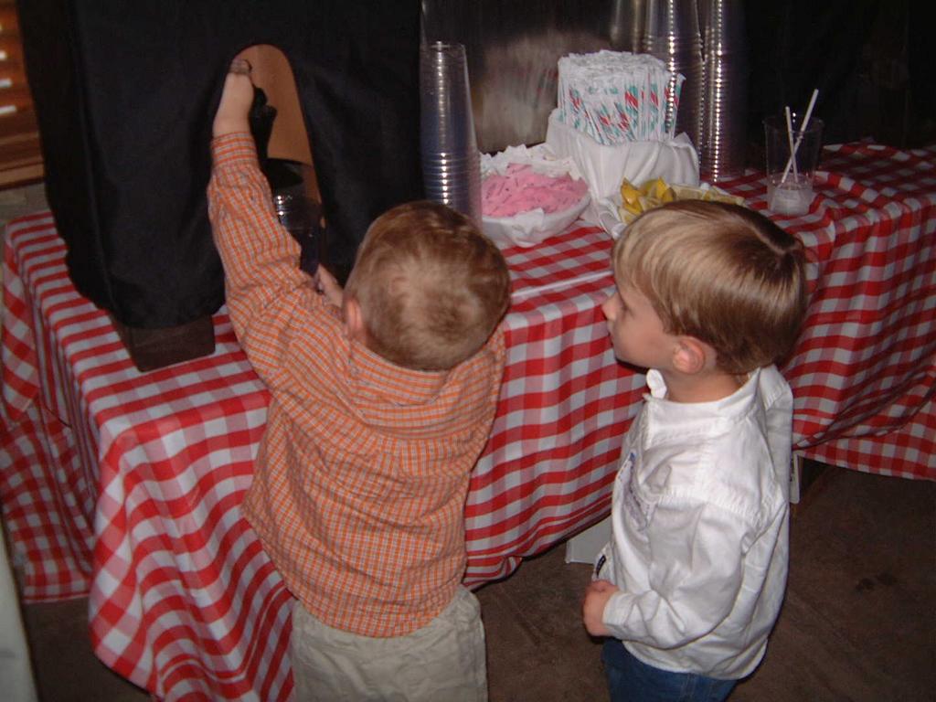 2002/10(Oct)/05(Rehearsal-Dinner)/1024x768_2002-10-12-17-REHEARSAL.JPG