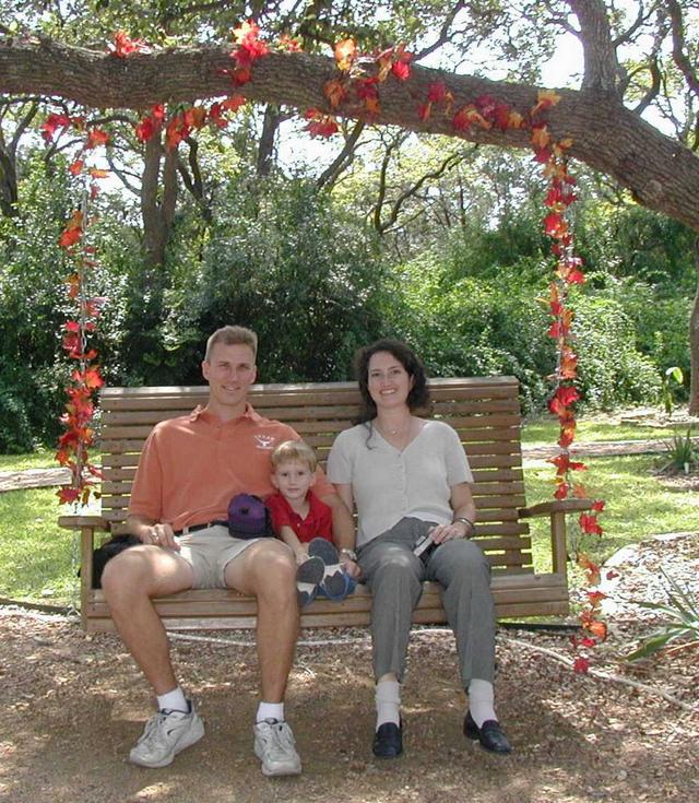 2002/10(Oct)/05(Rehearsal-Dinner)/640x480_2002-10-12-01-REHEARSAL.JPG