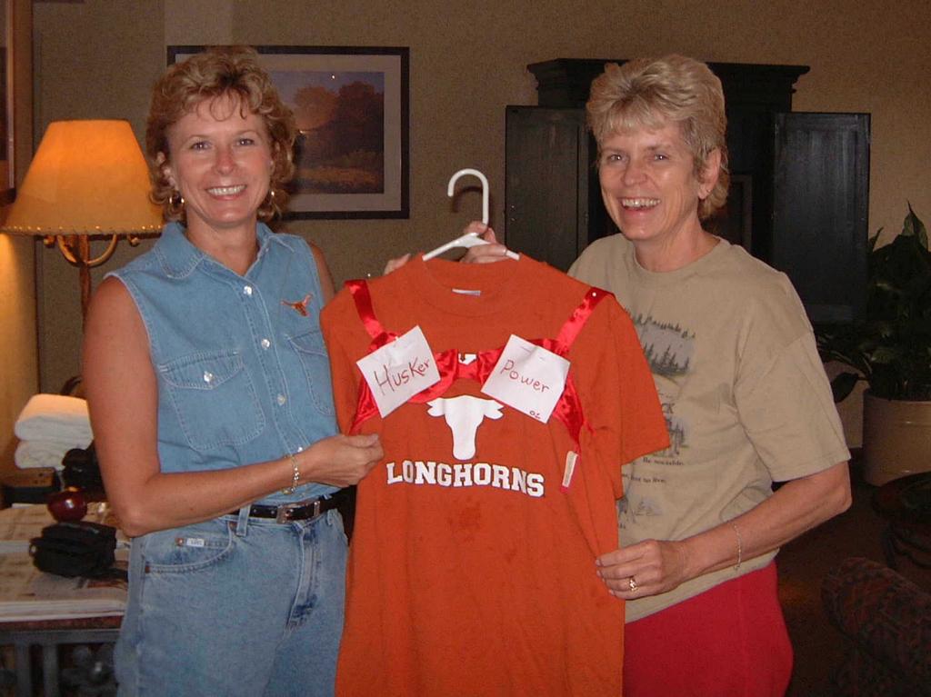 2002/10(Oct)/06(Wedding-Weekend-Misc)/1024x768_2002-10-13-34-PRE-WEDDING.JPG
