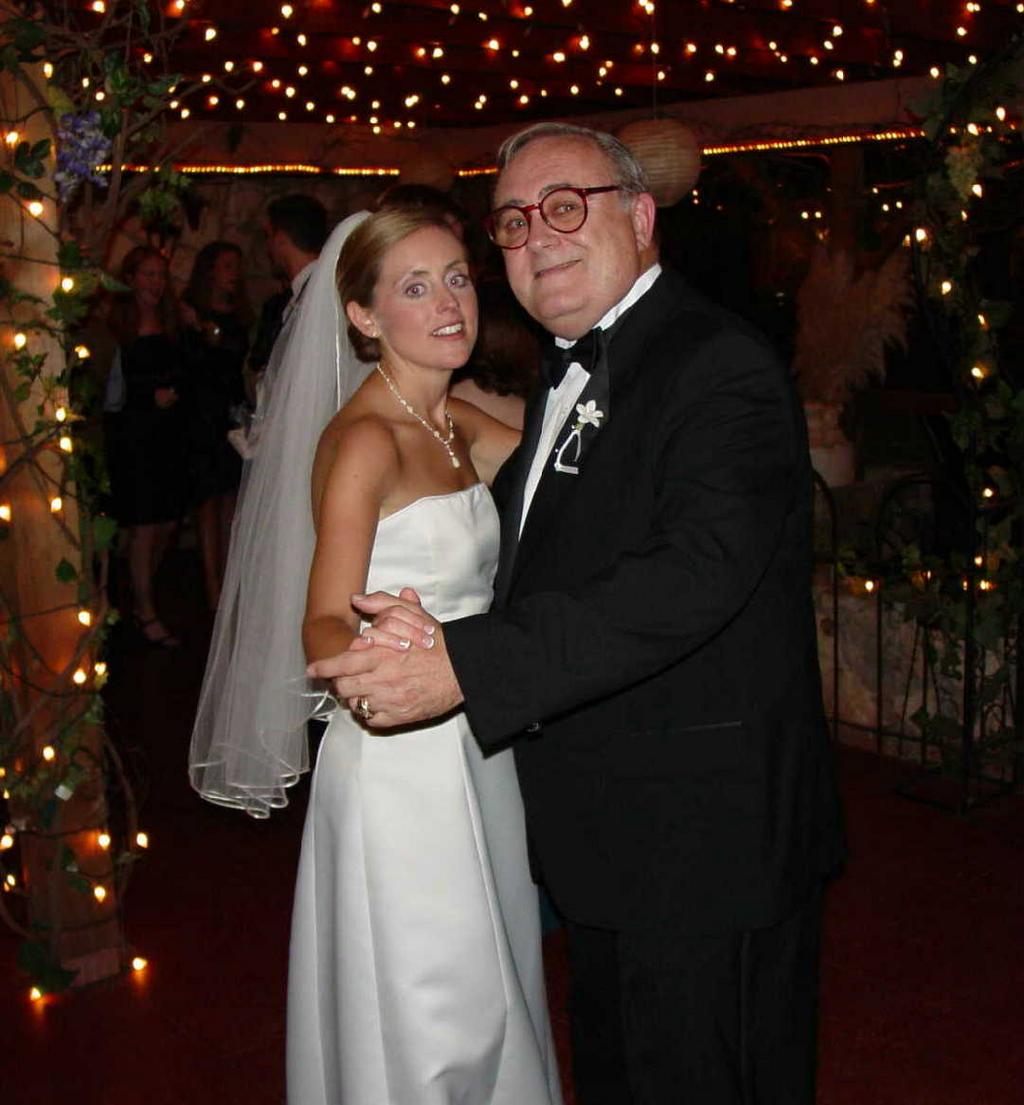 2002/10(Oct)/07(Wedding-Part-3)/1024x768_2002-10-HC-WEDDING.JPG