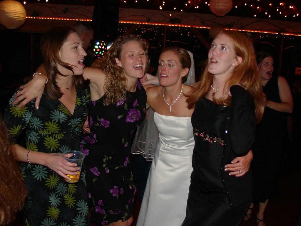 2002/10(Oct)/07(Wedding-Part-3)/1024x768_2002-10-HV-WEDDING.JPG