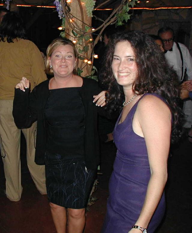 2002/10(Oct)/07(Wedding-Part-3)/640x480_2002-10-IA-WEDDING.JPG