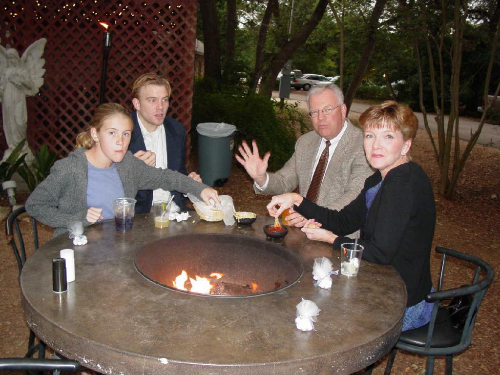 2002/10(Oct)/08(Wedding-Part-2)/1024x768_2002-10-EO-WEDDING.JPG
