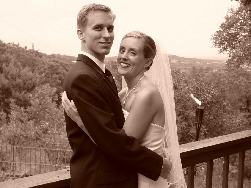 2002/10(Oct)/08(Wedding-Part-2)/800x600_2002-10-EB-WEDDING.JPG