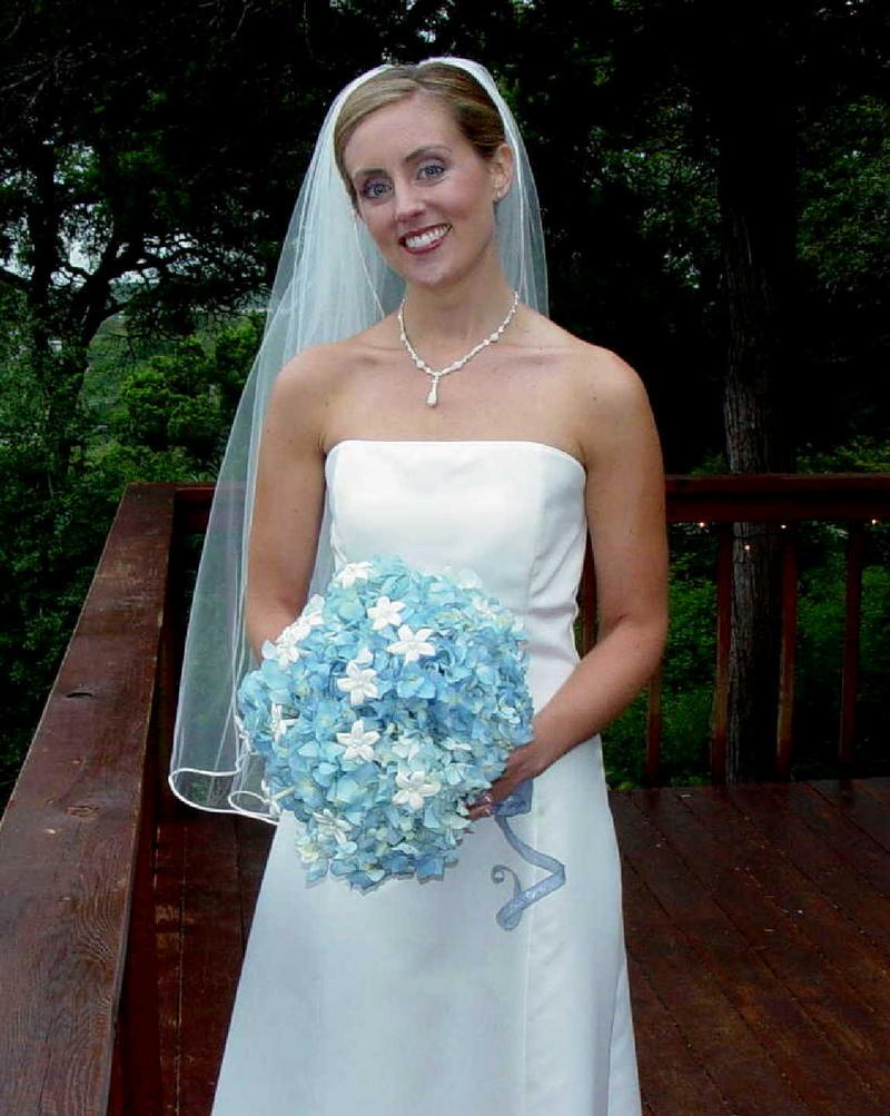 2002/10(Oct)/08(Wedding-Part-2)/800x600_2002-10-EG-WEDDING.JPG