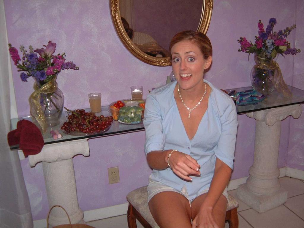2002/10(Oct)/09(Wedding-Part-1)/1024x768_2002-10-AG-WEDDING.JPG
