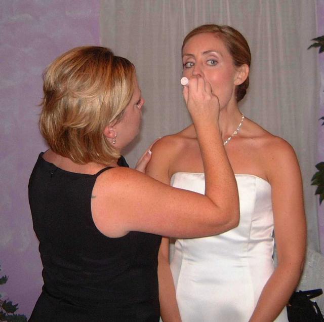 2002/10(Oct)/09(Wedding-Part-1)/640x480_2002-10-AO-WEDDING.JPG