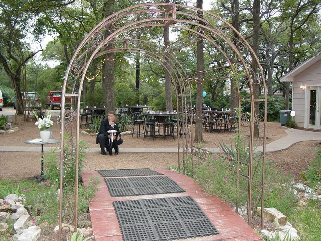 2002/10(Oct)/09(Wedding-Part-1)/640x480_2002-10-BY-WEDDING1.JPG