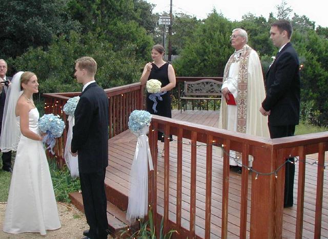 2002/10(Oct)/09(Wedding-Part-1)/640x480_2002-10-CK-WEDDING.JPG