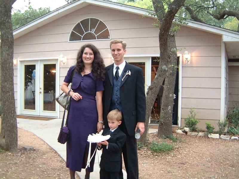 2002/10(Oct)/09(Wedding-Part-1)/800x600_2002-10-BS-WEDDING.JPG