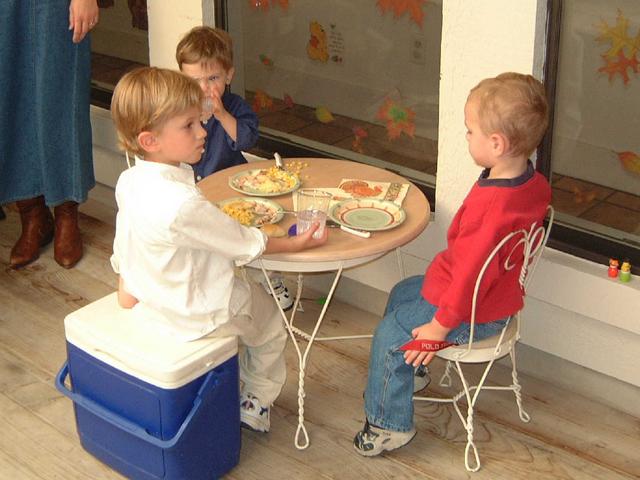 2002/11(Nov)/03(Thanksgiving)/2002-11-17-1-Early-Thanksgiving.JPG