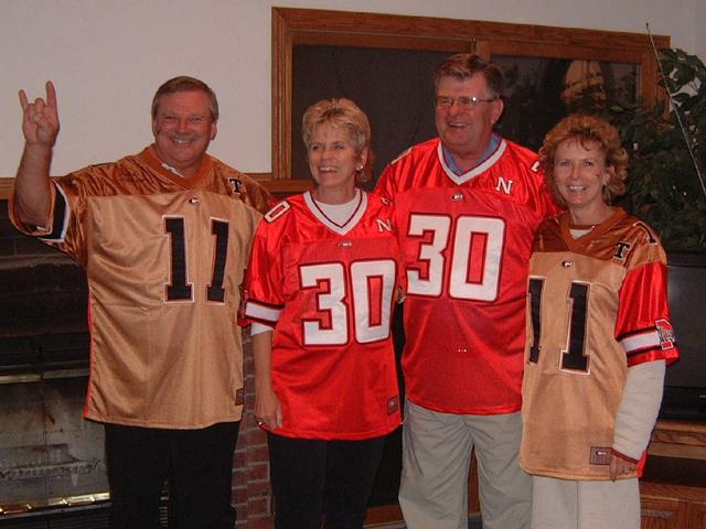 2002-11-01-E-SPECIAL-JERSERYS.JPG