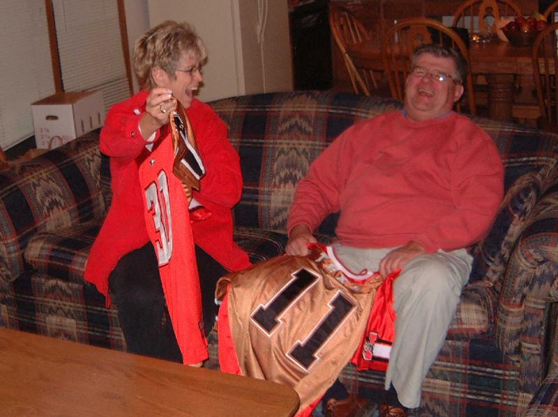 2002/11(Nov)/11(Nebraska-Game)/800x600_2002-11-01-B-SPECIAL-JERSERYS.JPG