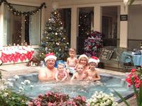 2002-12-15-D-Grandchildren-Atrium.JPG