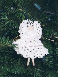 2002-12-22Angel-TreeJoel.JPG