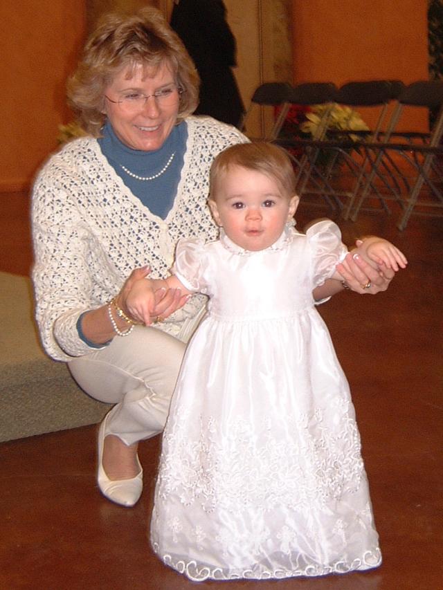 2003/01(Jan)/01(Kyla-Baptism)/640x480_2003-01-12-D-Kyla-GrandmaHi.JPG